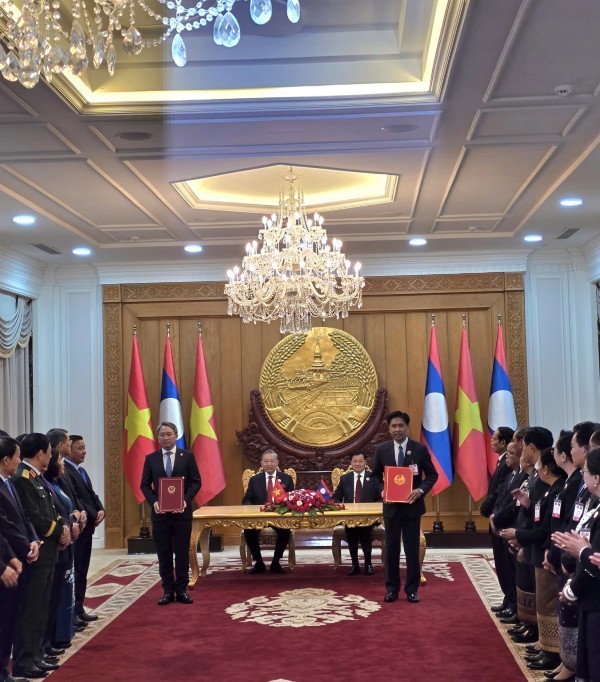 Đưa quan hệ hợp tác và tư pháp Việt Nam - Lào sang giai đoạn mới